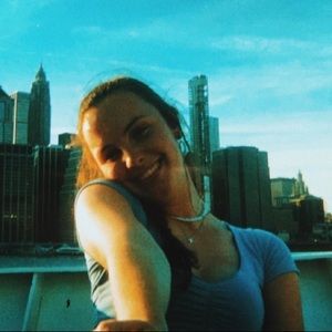 Meet your Posher, Juliette